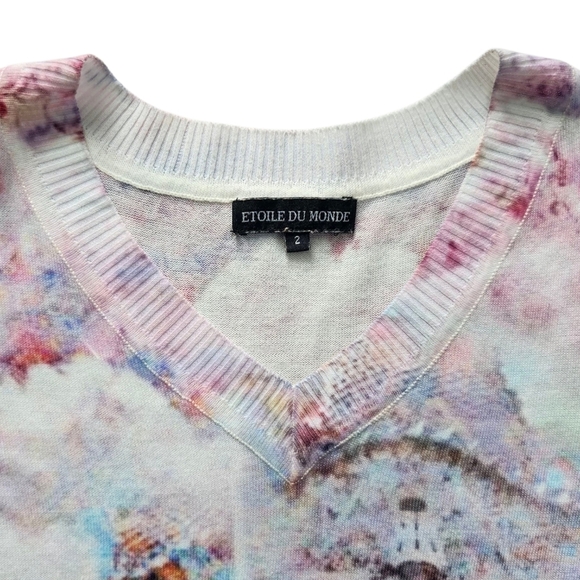 Etoile Du Monde Paris Scene Vneck Shirt - Picture 4 of 5